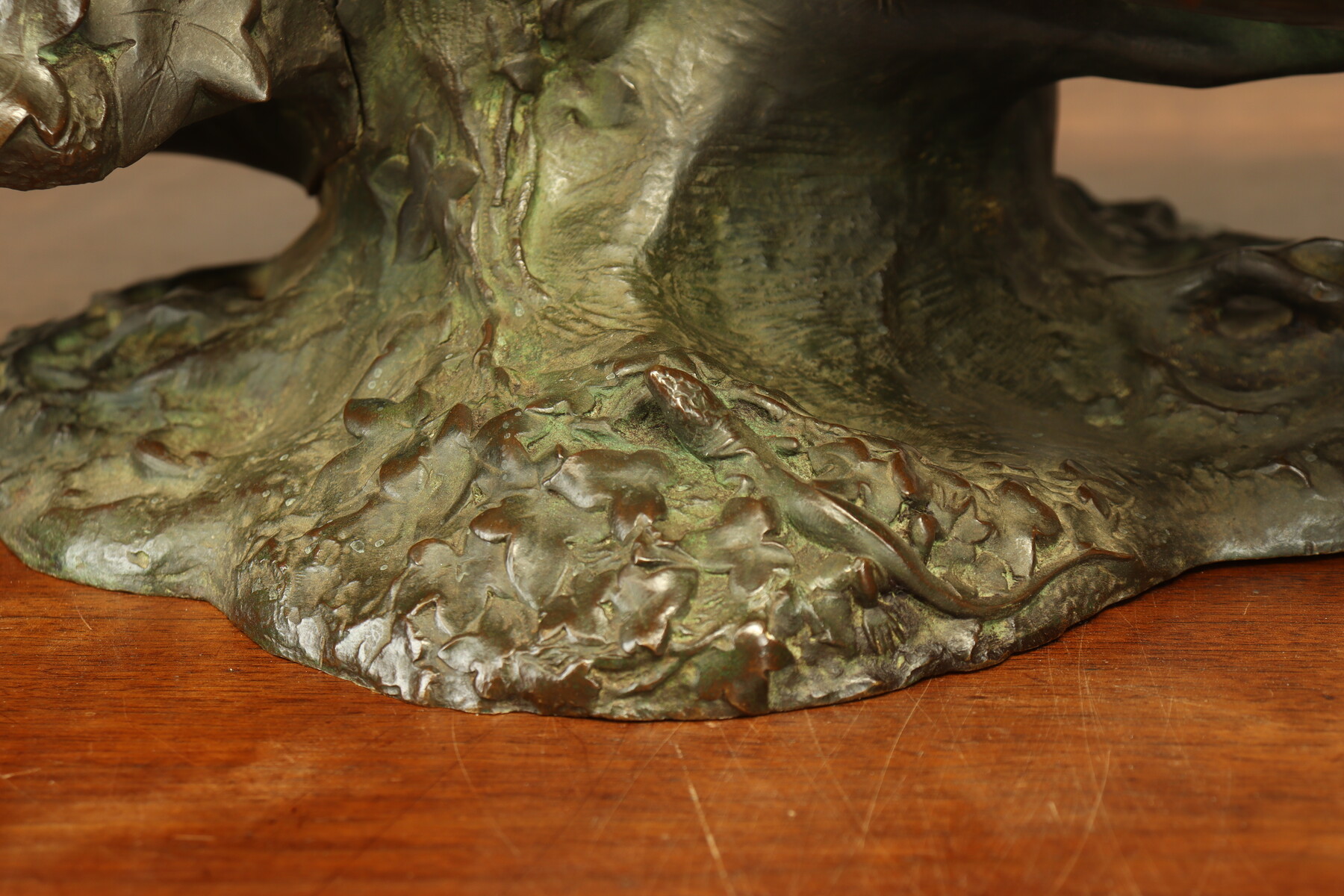 Centre de table par Auguste Ledru