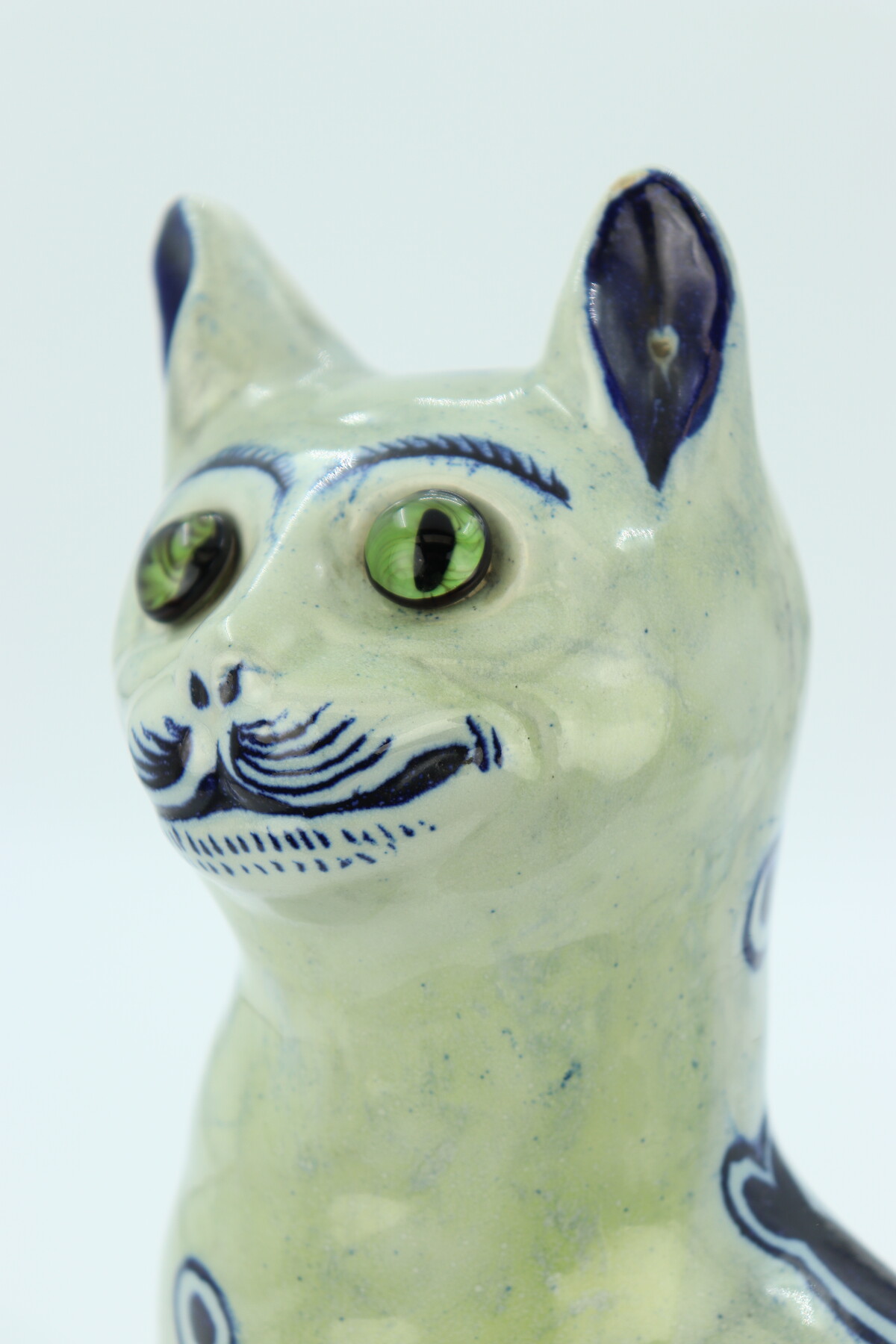 Chat en céramique par Emile Gallé