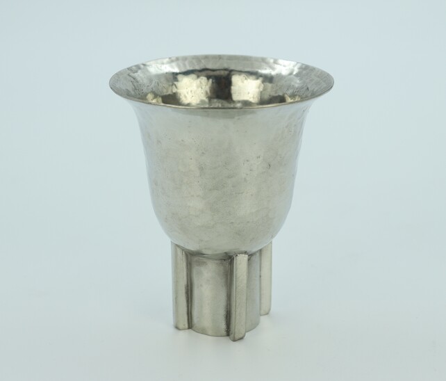 Cup by Jean Després