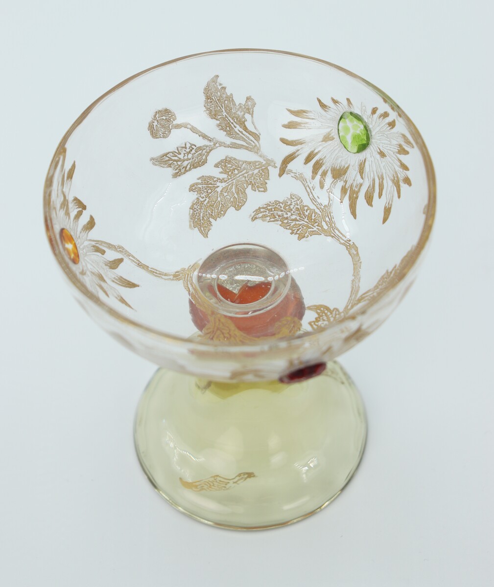 Coupe sur pied par Emile Gallé