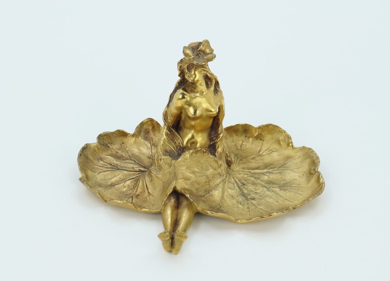 Geranium woman by Raoul Larche