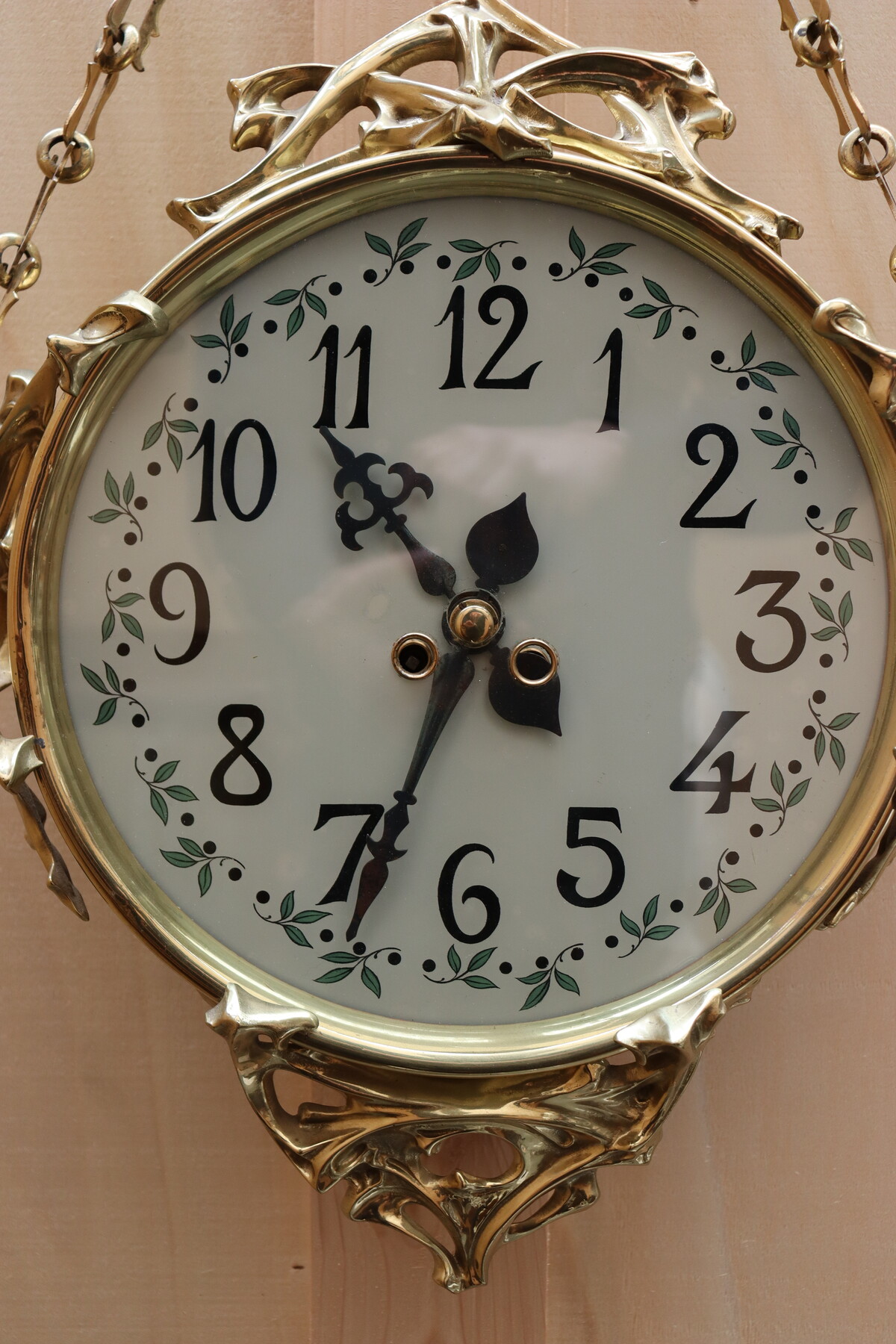 Horloge boulengère dans le goût d'Hector Guimard