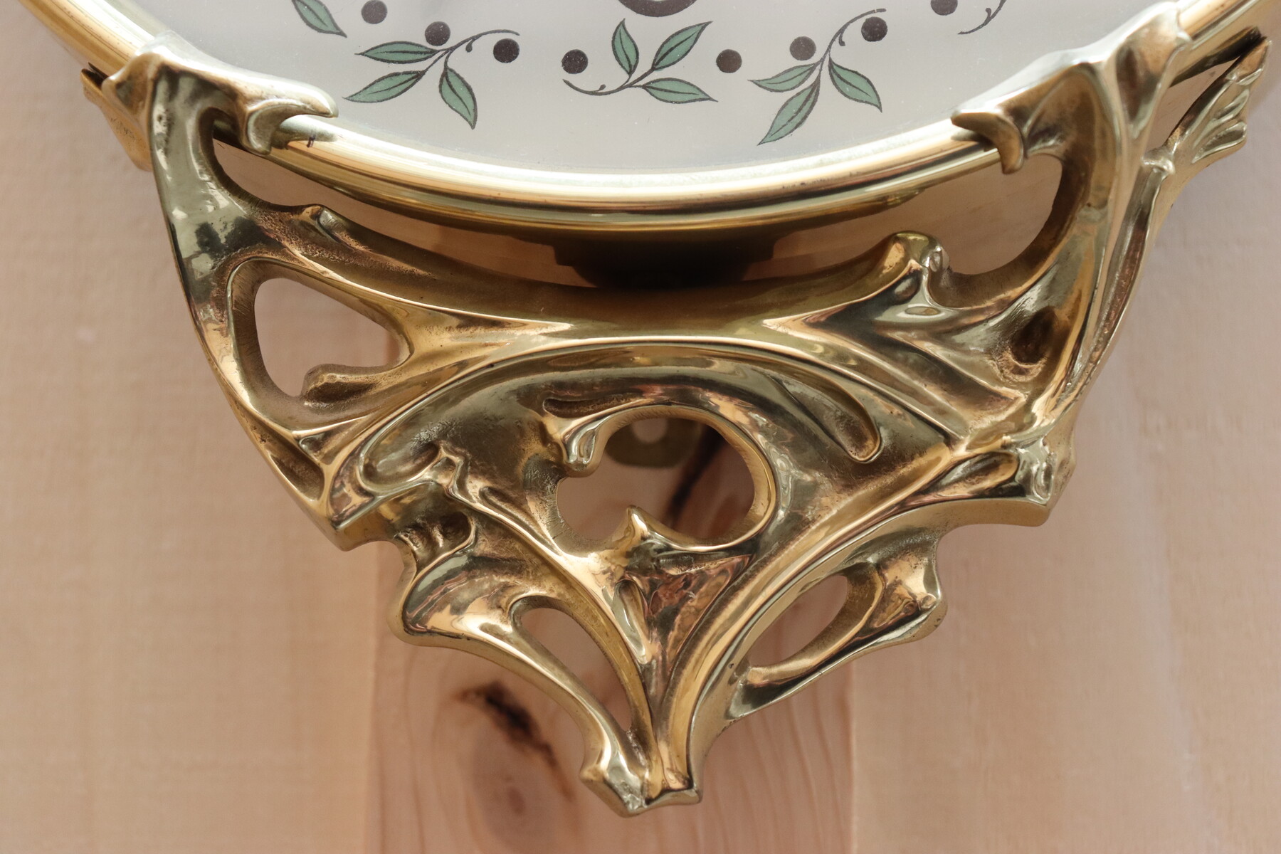 Horloge boulengère dans le goût d'Hector Guimard