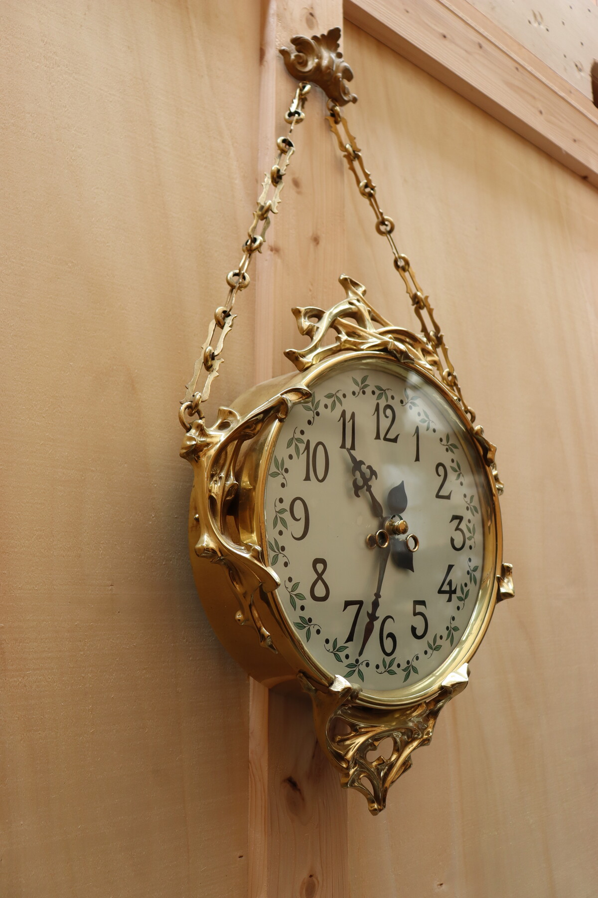 Horloge boulengère dans le goût d'Hector Guimard