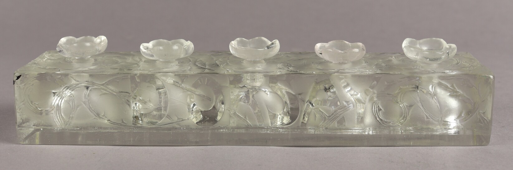 La Renommée d'Orsay, perfume display by René Lalique