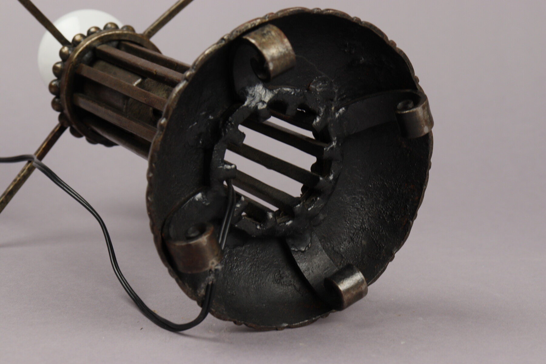 Lampe de table par Edgar Brandt et Daum