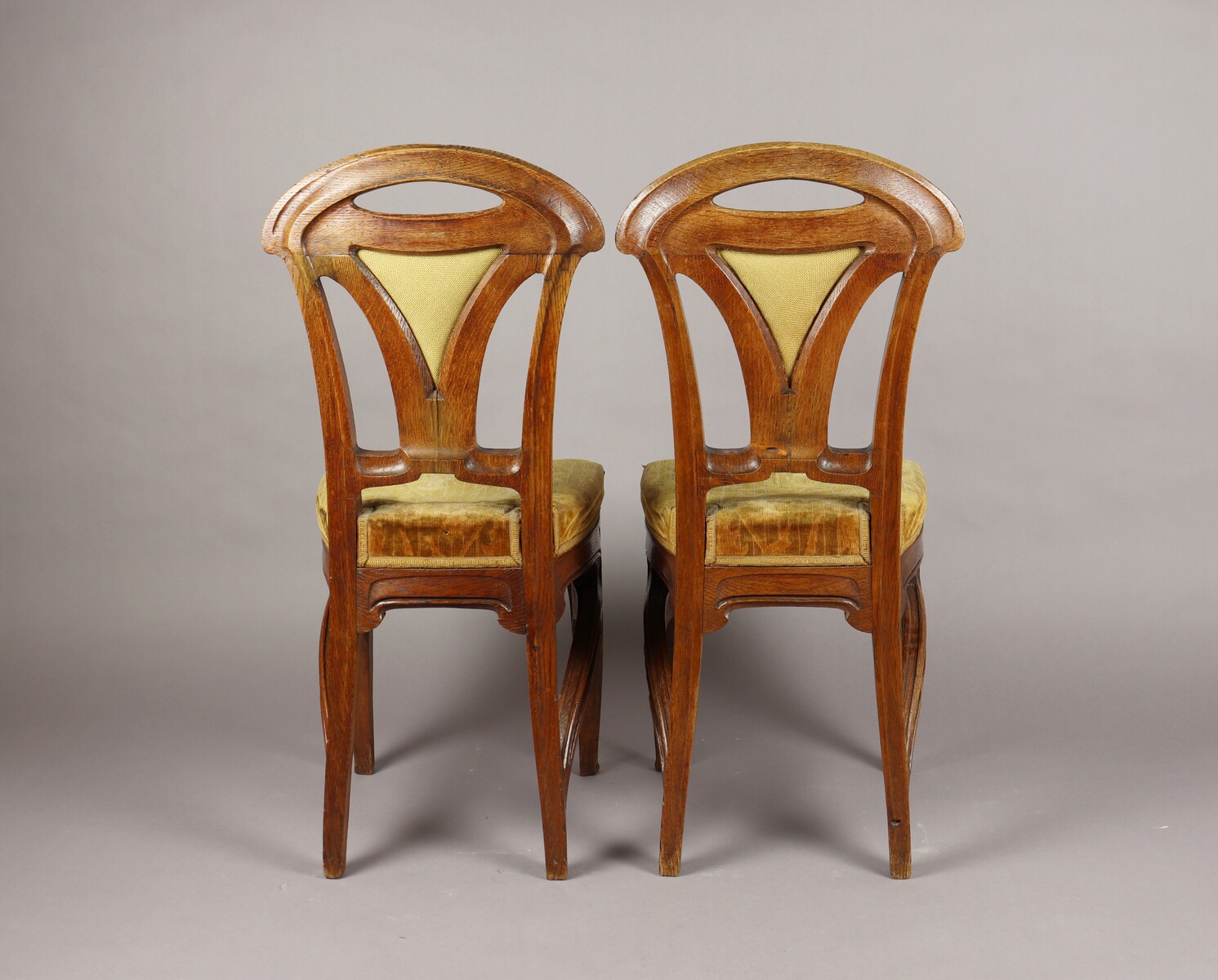 Paire de chaises par Eugène Vallin