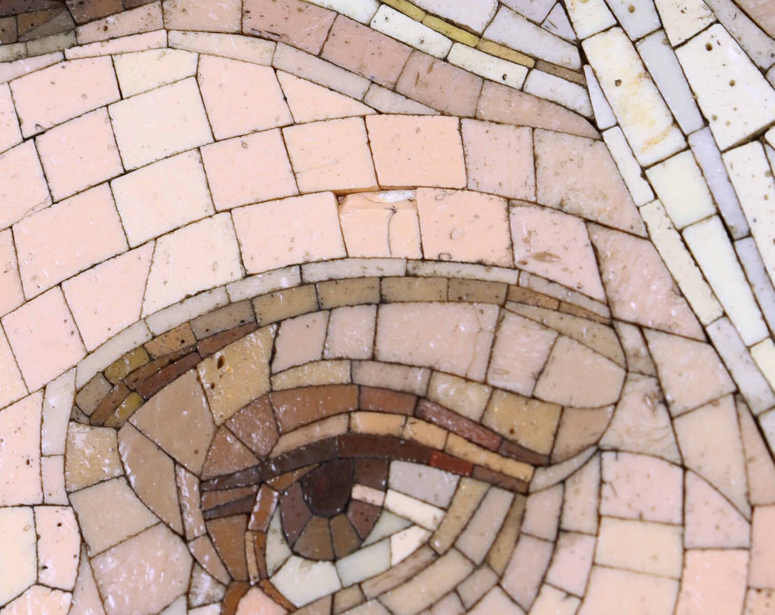 Portrait de sainte en mosaïque