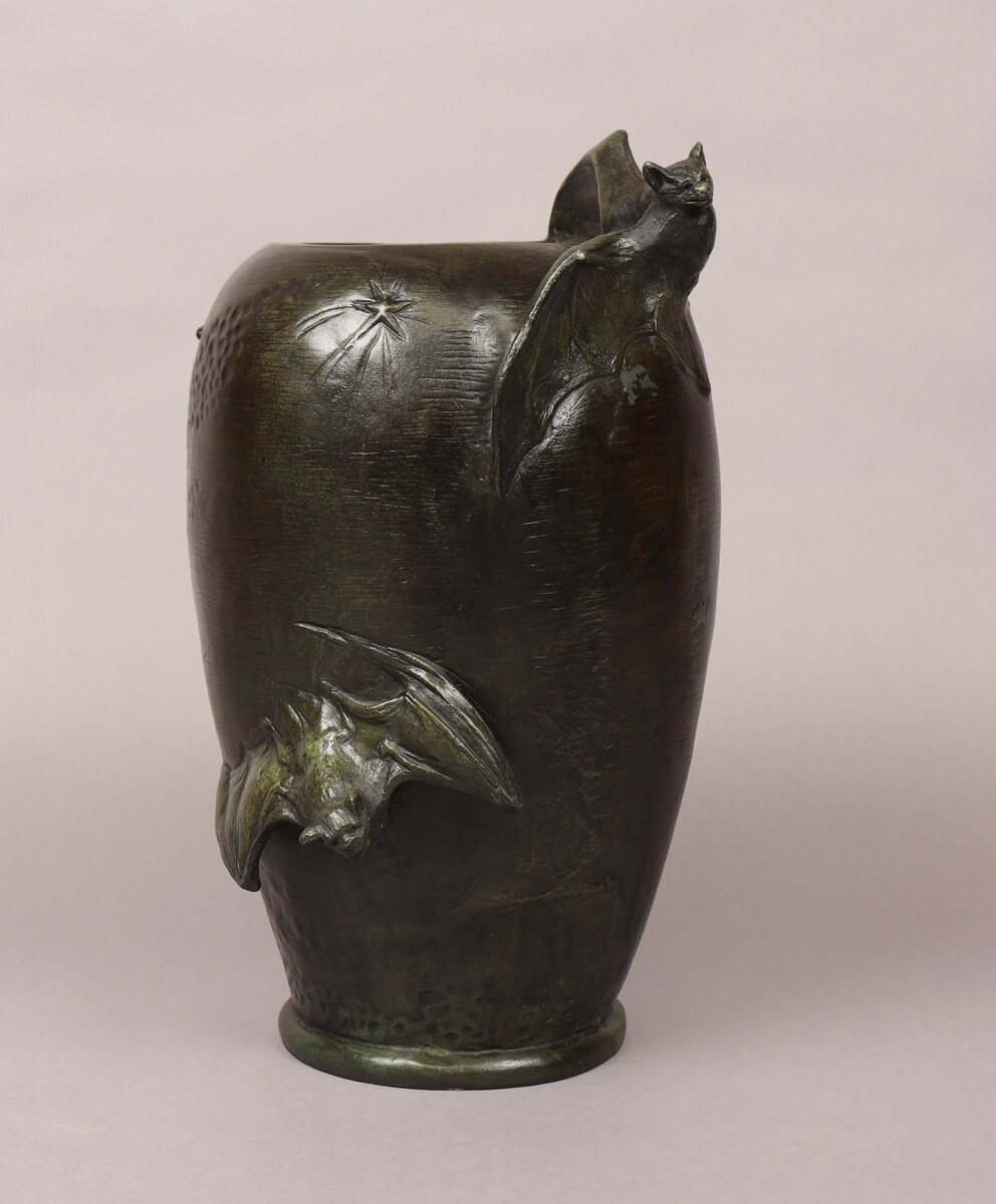 Vase aux chauve-souris par Hans Stoltenberg-Lerche