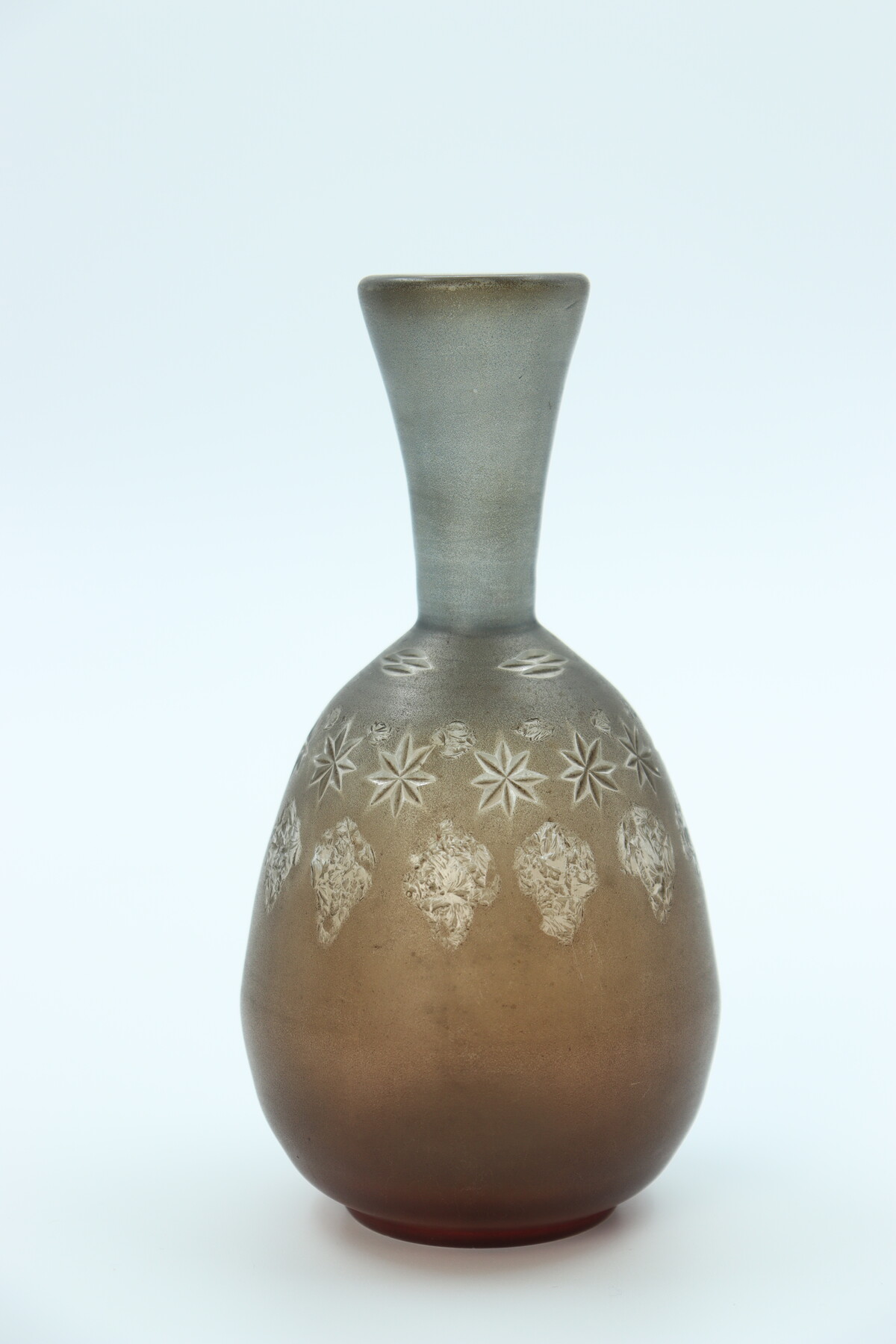 Vase aux étoiles par Jules Habert-Dys