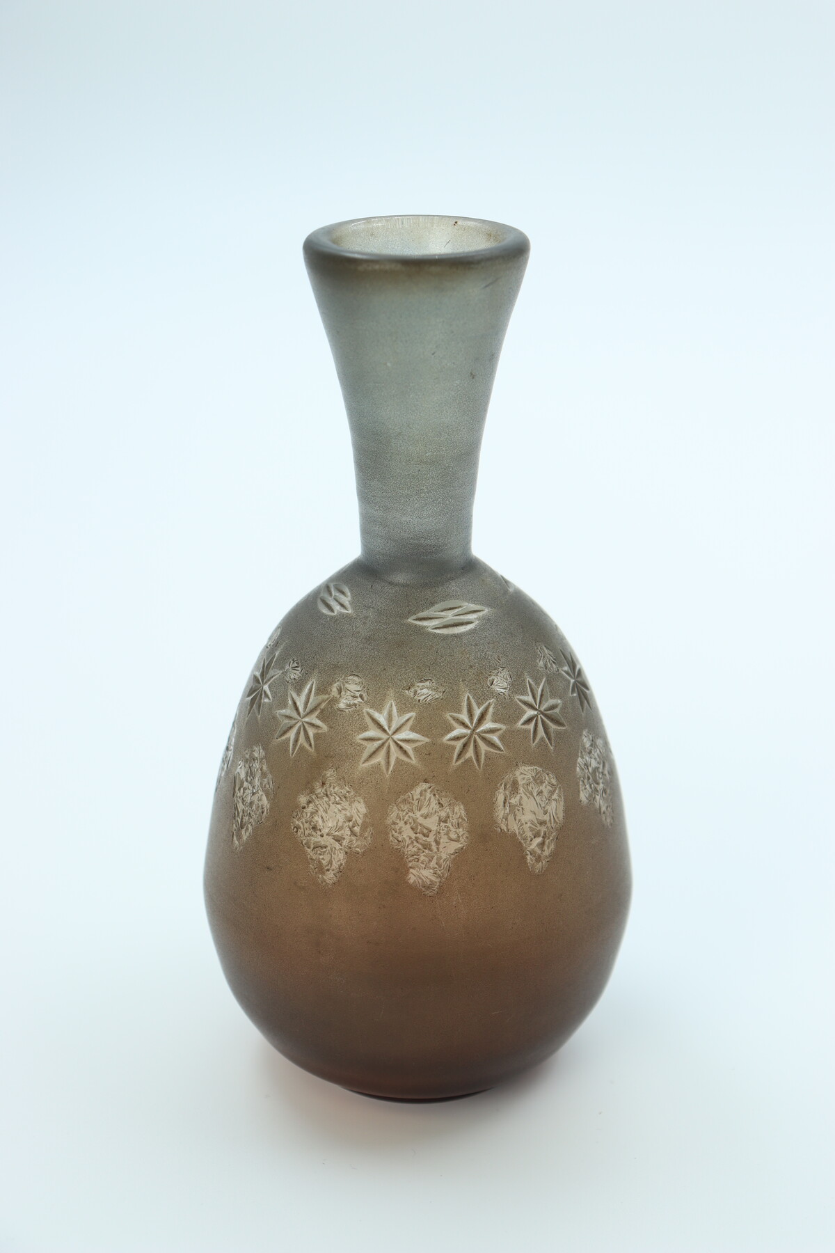 Vase aux étoiles par Jules Habert-Dys