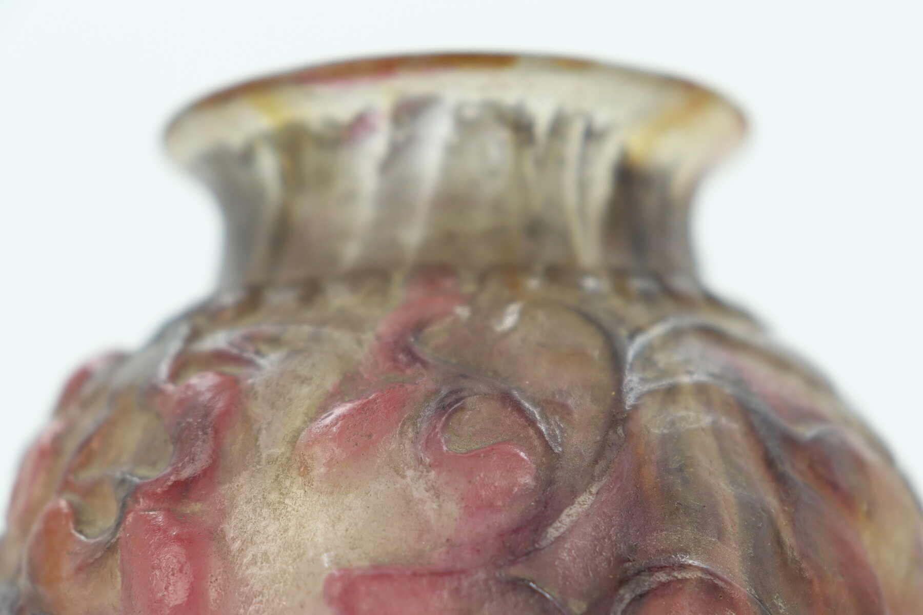 Vase boule par Gabriel Argy-Rousseau