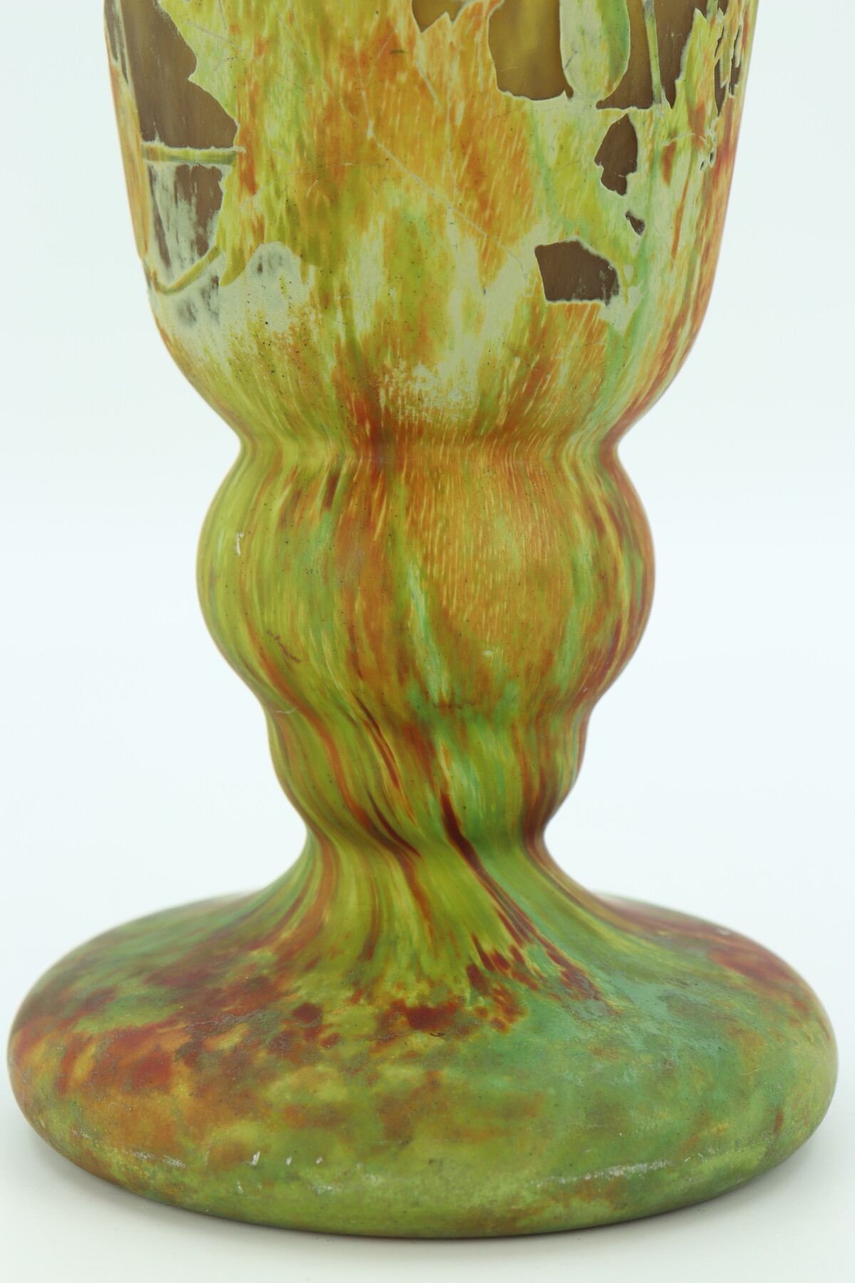 Vase Daum à décor de monnaie du pape