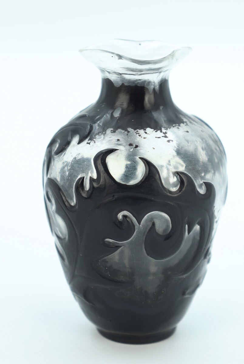 Vase de Tristesse par Emile Gallé