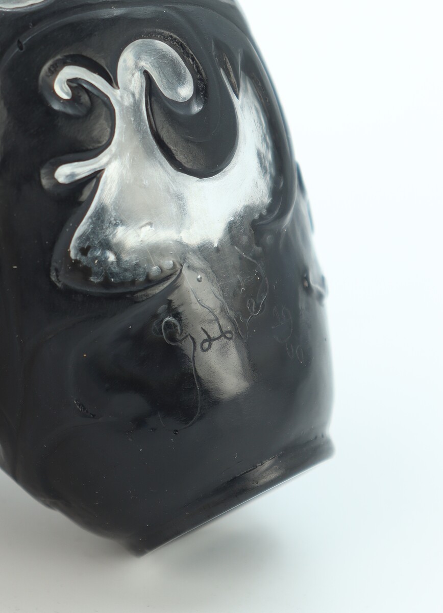 Vase de Tristesse par Emile Gallé