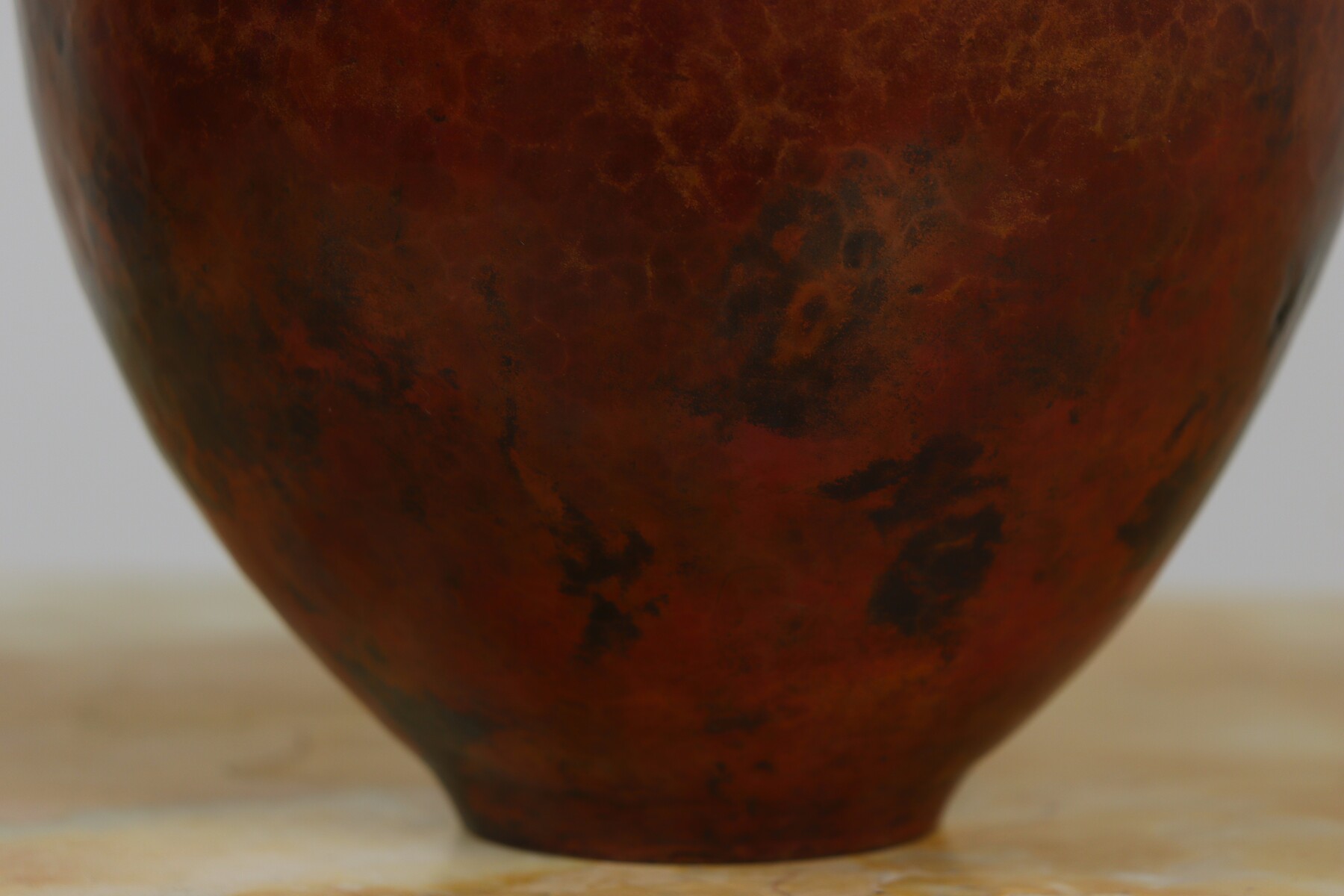 Vase par Claudius Linossier