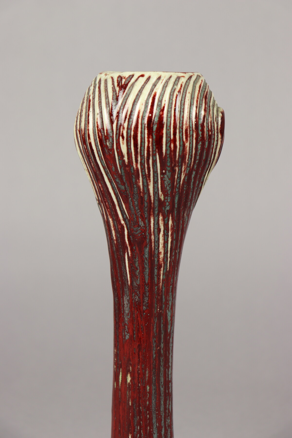 Vase par Pierre-Adrien Dalpayrat